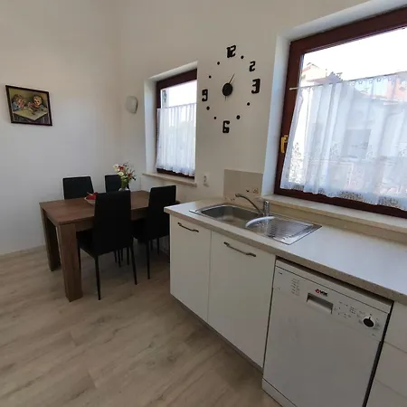 Apartma Mija - L Kornic
