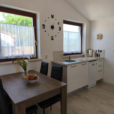 Apartma Mija - L Apartment