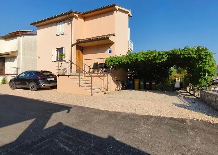 Apartment Apartma Mija - L